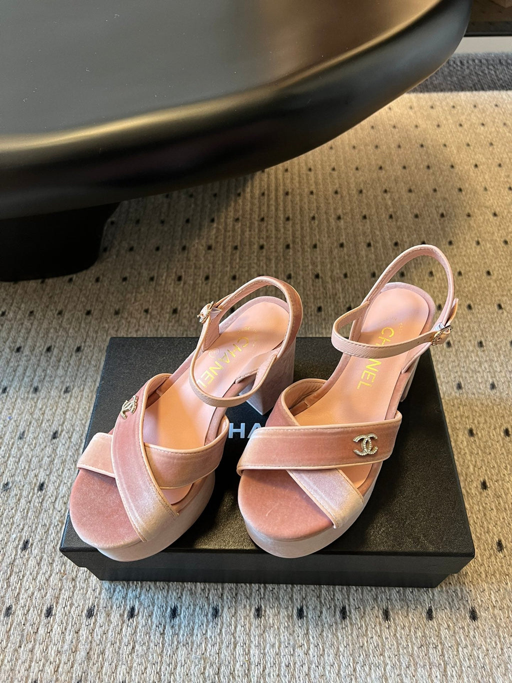 CC 25SS Platform Sandals 5.5cm Pink Lambskin And Velvet 319626