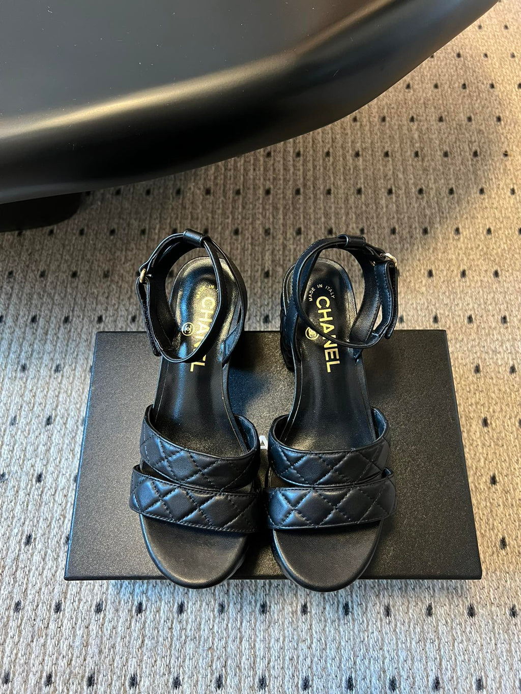 CC 25SS Platform Sandals 5.5cm Black Sheepskin 319628
