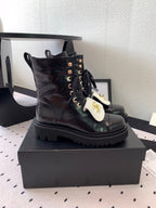 CC Split Toe Ankle Boot 40mm White Black Sheepskin Rubber GHW 432517