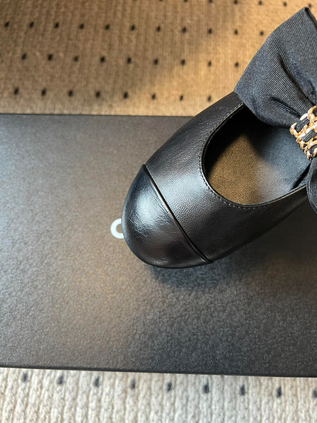 CC 25SS Bow Flat Shoes Black Sheepskin Frabic 530675