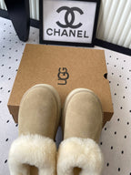 UGG Short Boots Light Beige Suede And Wool 514143
