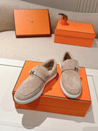 HM 25ss Loafers Beige Suede 577158