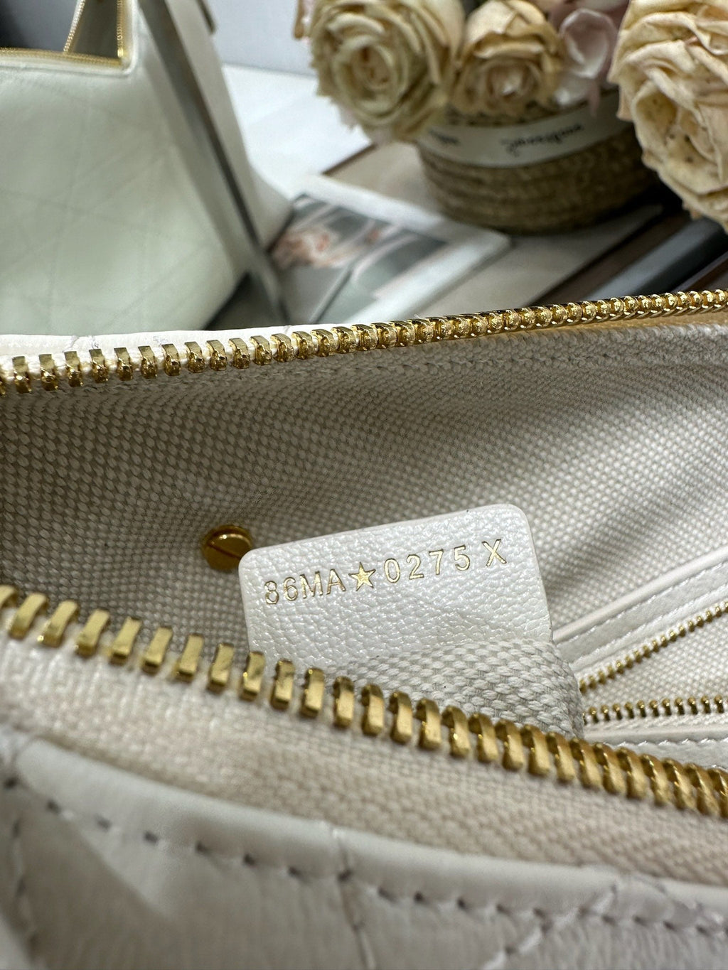 CD Medium Dior Voyage Bag 28cm White Macrocannage Calfskin 288631