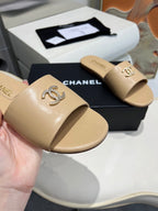CC 26s Slide Beige Sheepskin 684902