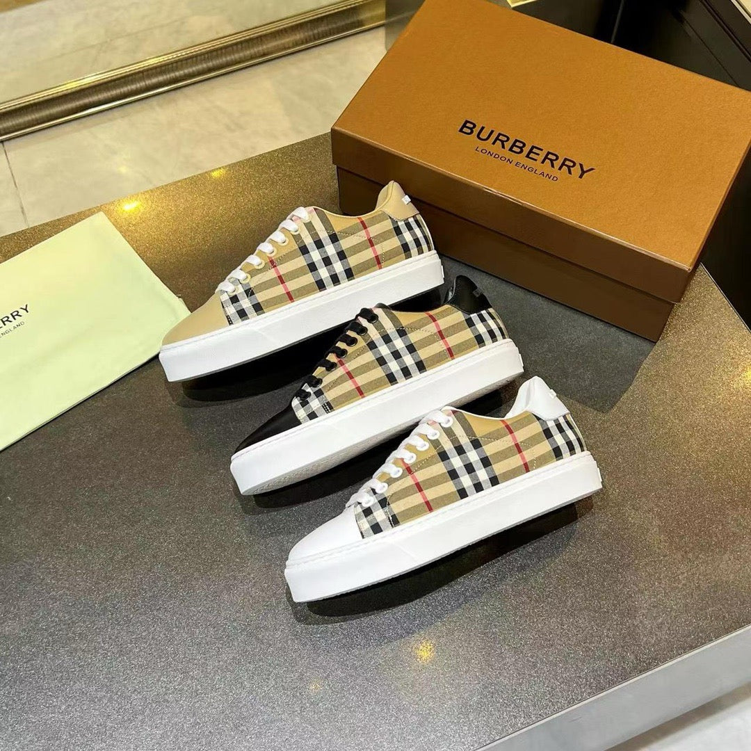 Burberry   Low-Top Sneakers Canvas Leather
