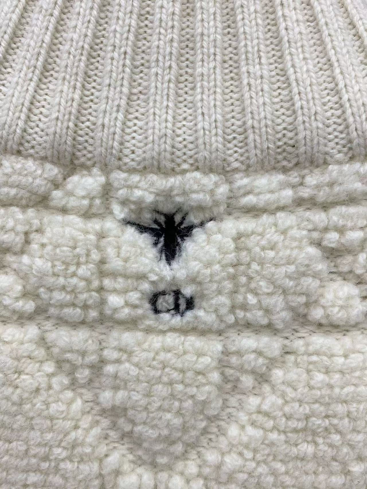 CD Macrocannage Zipped Cardigan