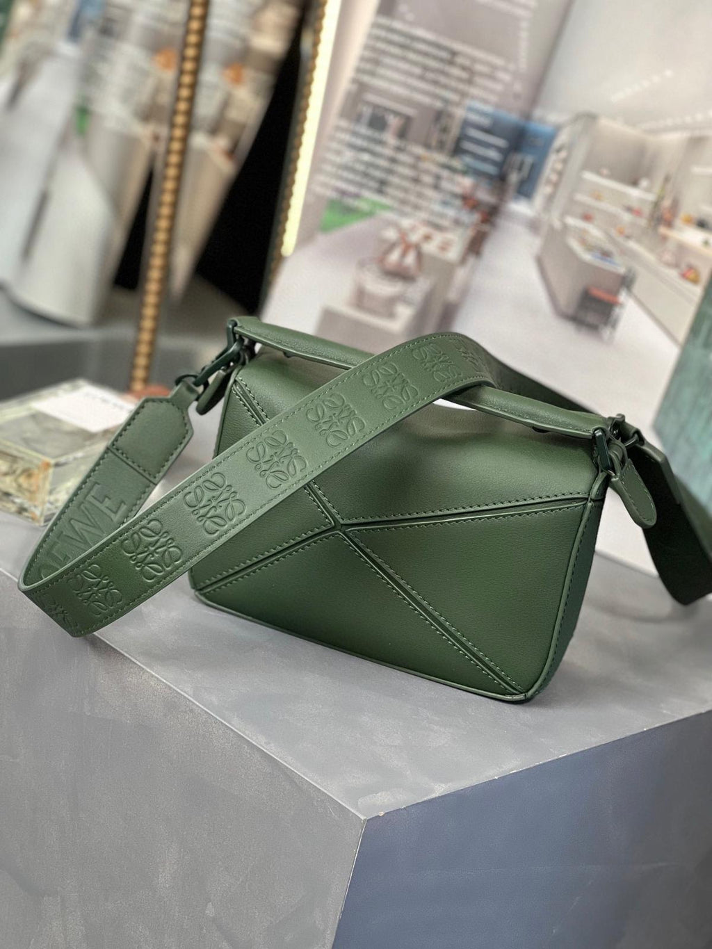 MINI PUZZLE 18CM BOTTLE GREEN CALFSKIN