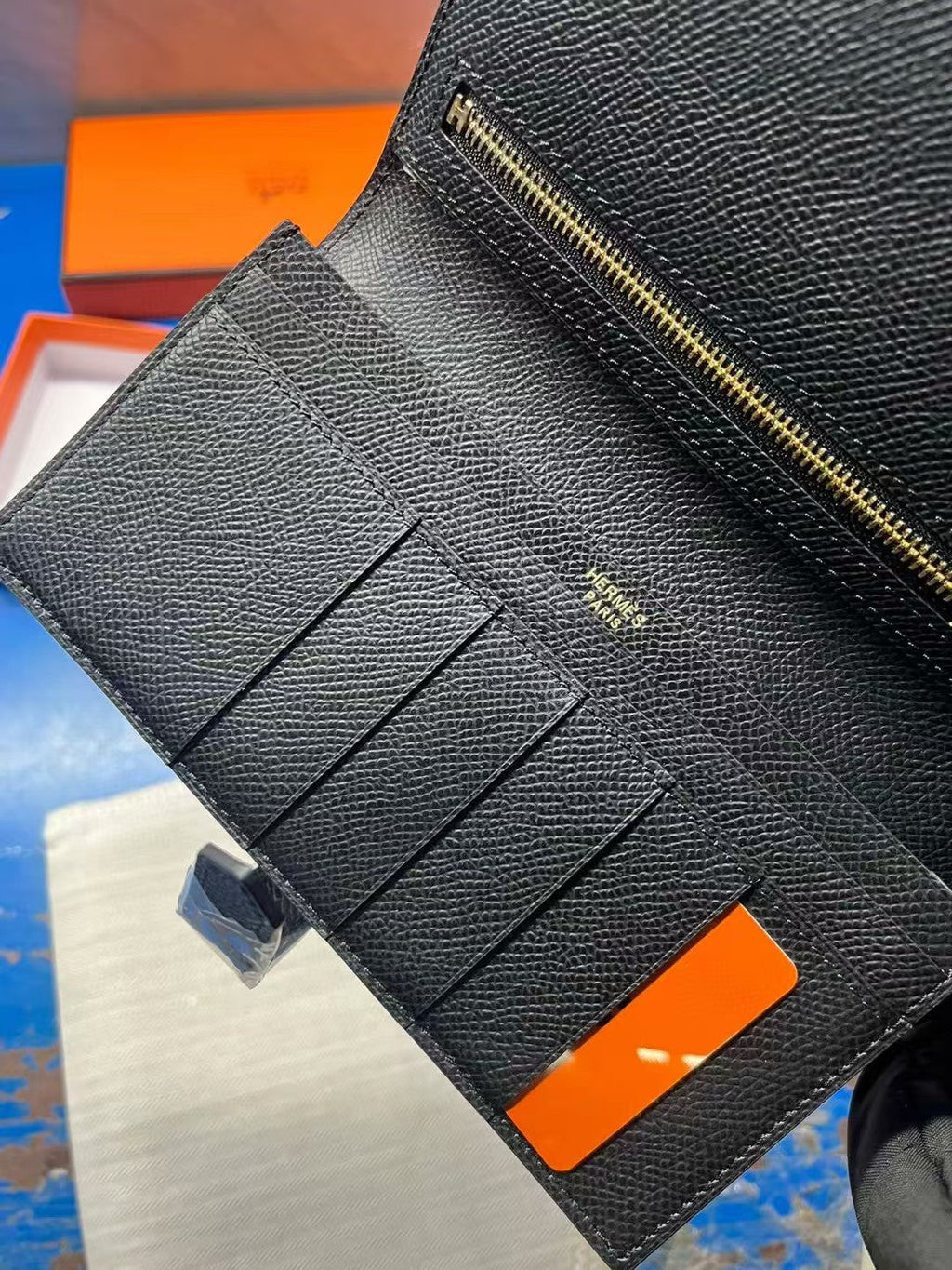 HM Black Epsom Bearn 17,5 Gusset Wallet gold hardware