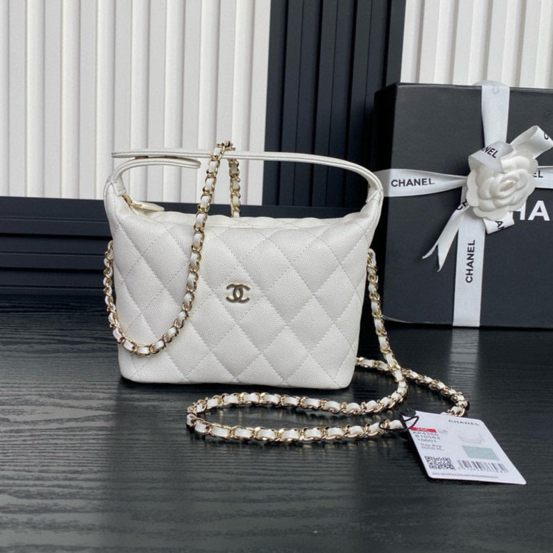 CC 25C Hobo Bag 21.5cm Top Handle White Grained Calfskin