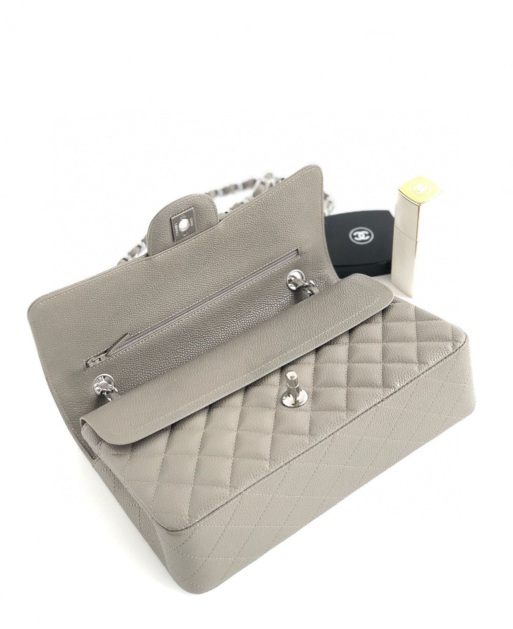 CC CLASSIC FLAP 25CM GRAY CAVIAR SILVER HARDWARE