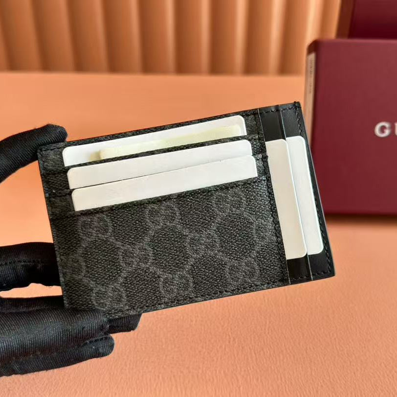 Gucci Emblem Card Holder Black Leather frabic