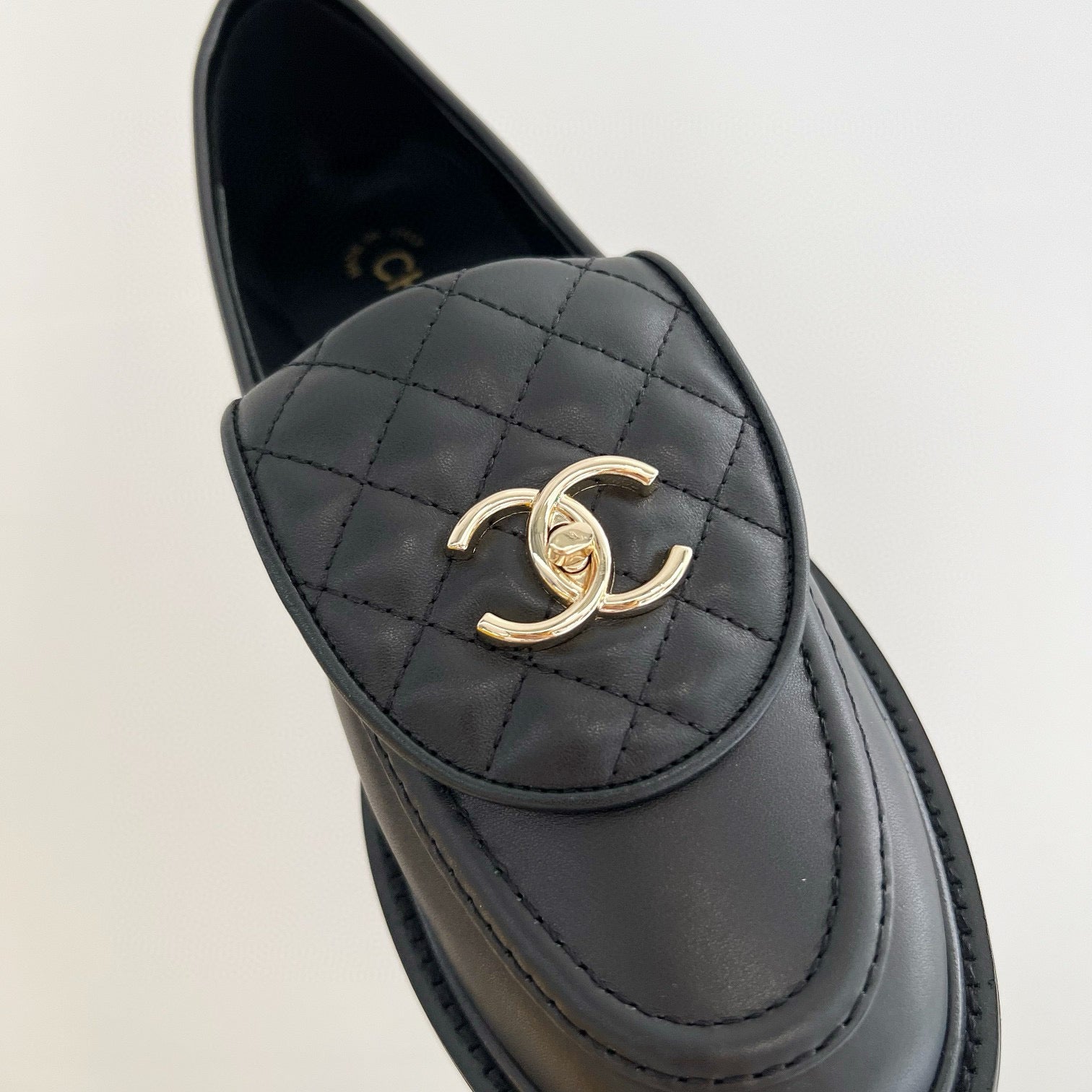 CC Moccasins 25mm In Black Lambskin
