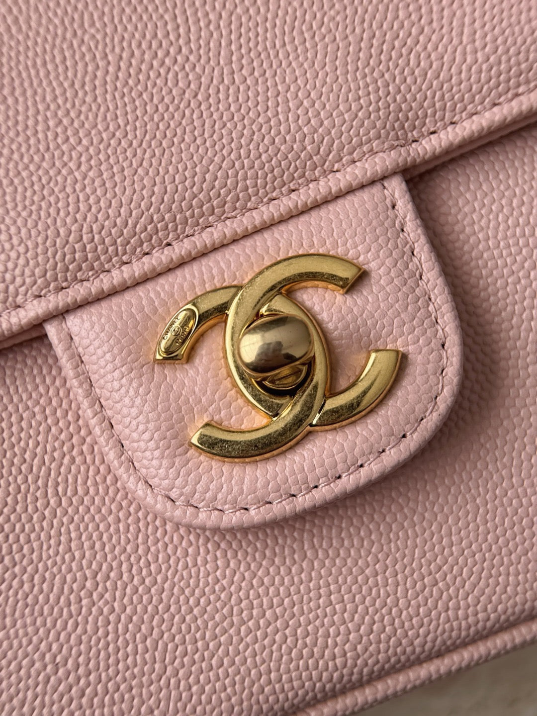 Chanel 26 Shoulder Bag 17 Pink Sheepskin Leather