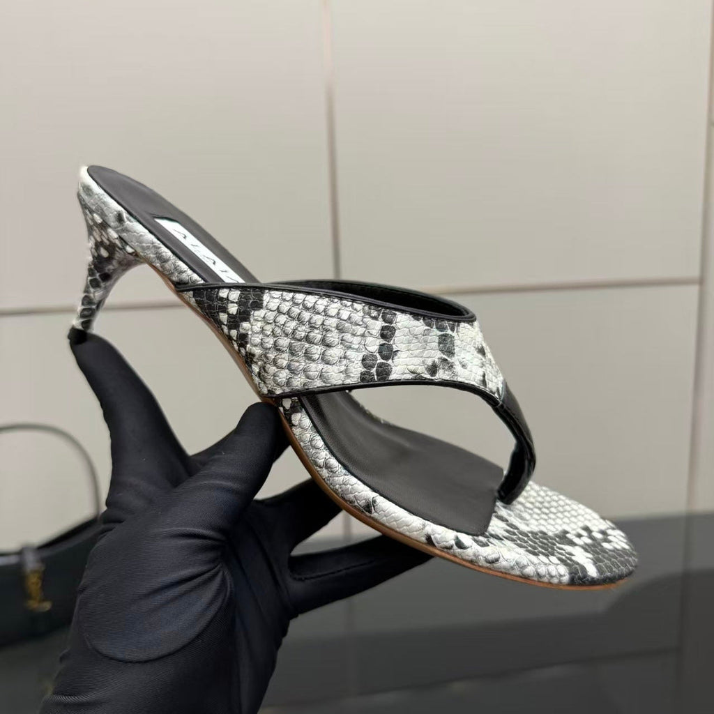 Alaïa Infradito Thong Sandals 55 Black White in Snakeskin Pattern combined with   Finish