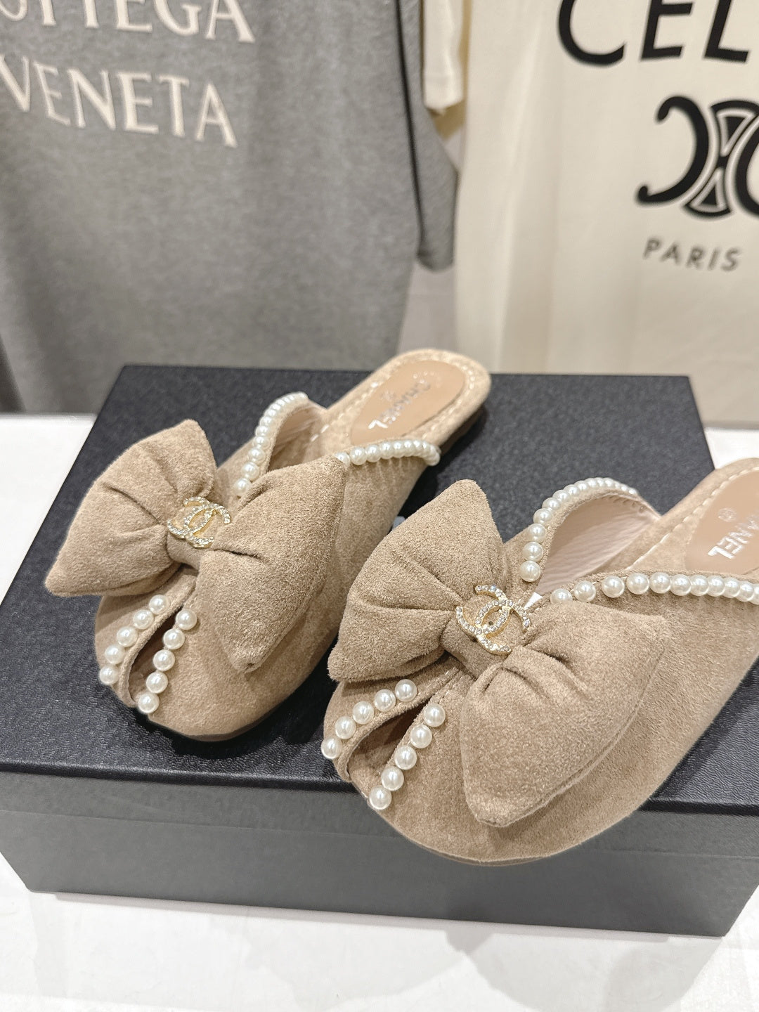 Chanel 2026 Pearl Bow Flat Slipper Suede Sheepskin 713038