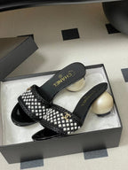 CC 2026 Pearl Flats Sandals 70 Rhinestones Woven Sheepskin