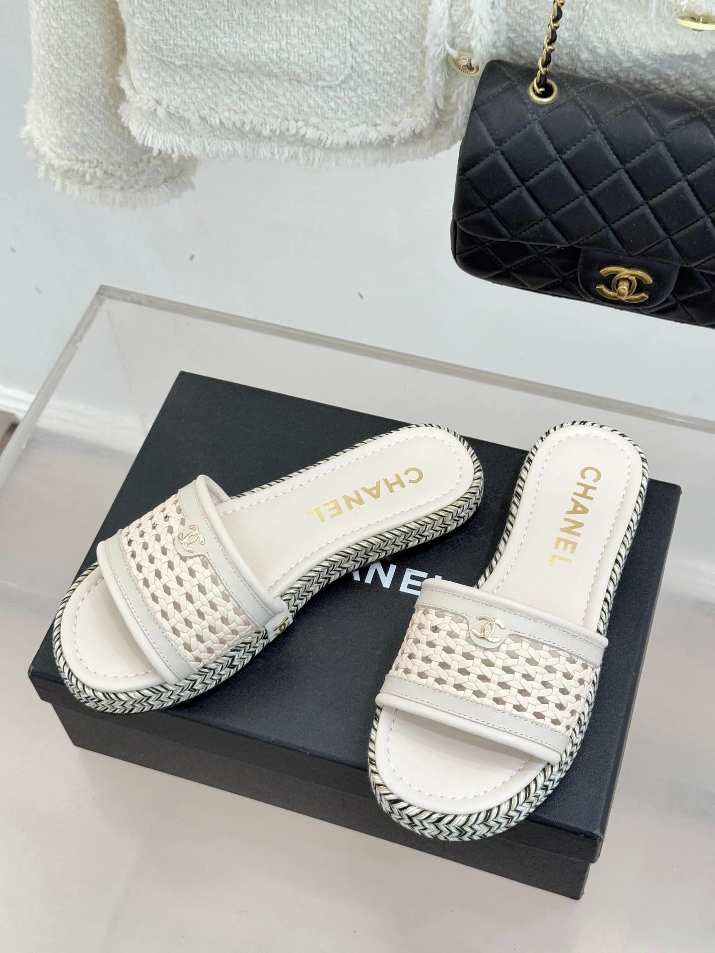CC 2026 Slippers Double C Woven Lambskin