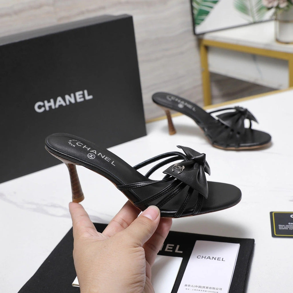CC 2026 High-heeled Sandals With Delicate Bow 80mm Black Cowhide 758430