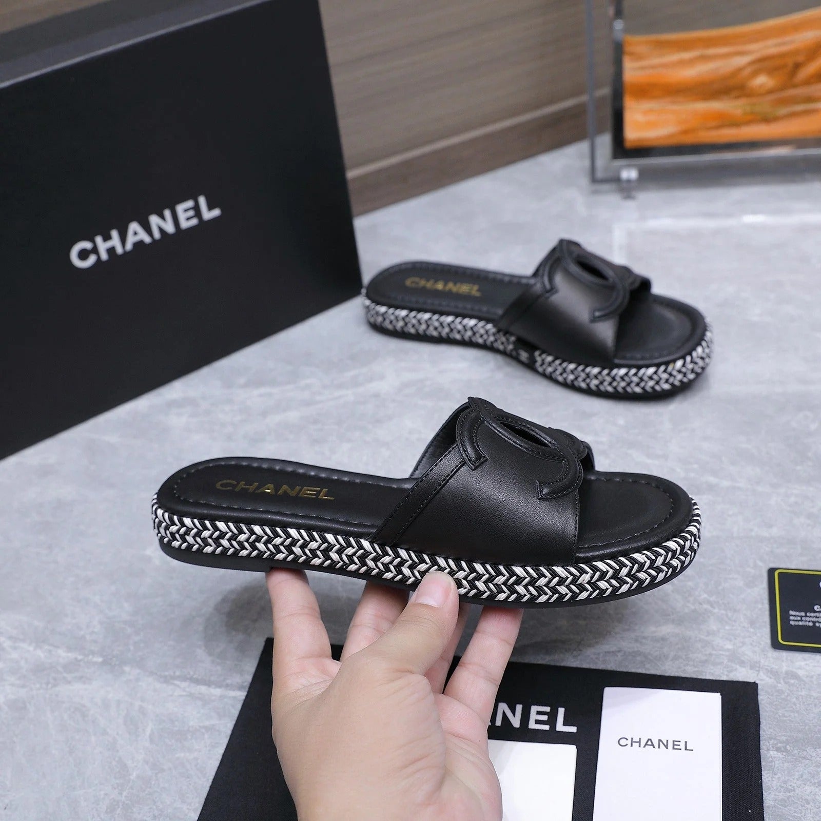 CC 2026 Slippers Black Sheepskin 758402