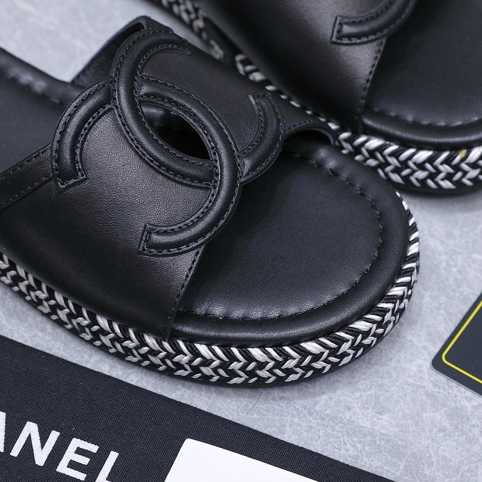 CC 2026 Slippers Black Sheepskin 758402