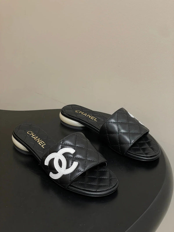 CC 2026 Pearl Flat Sandals Lambskin Double C Logo