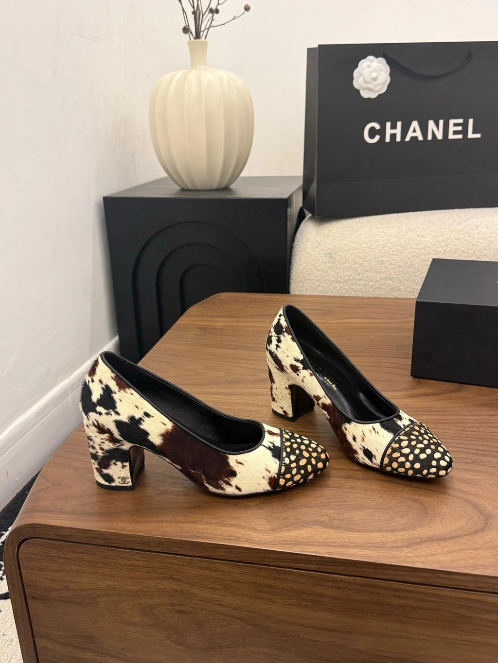 Chanel 2026 Pump Black White Brown Horsehair Calfskin 686502