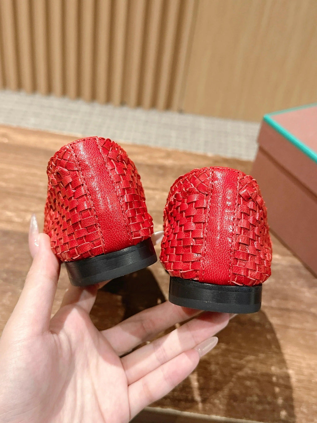 LP POINTED-TOE BALLET FLATS 25S IN RED LAMBSKIN