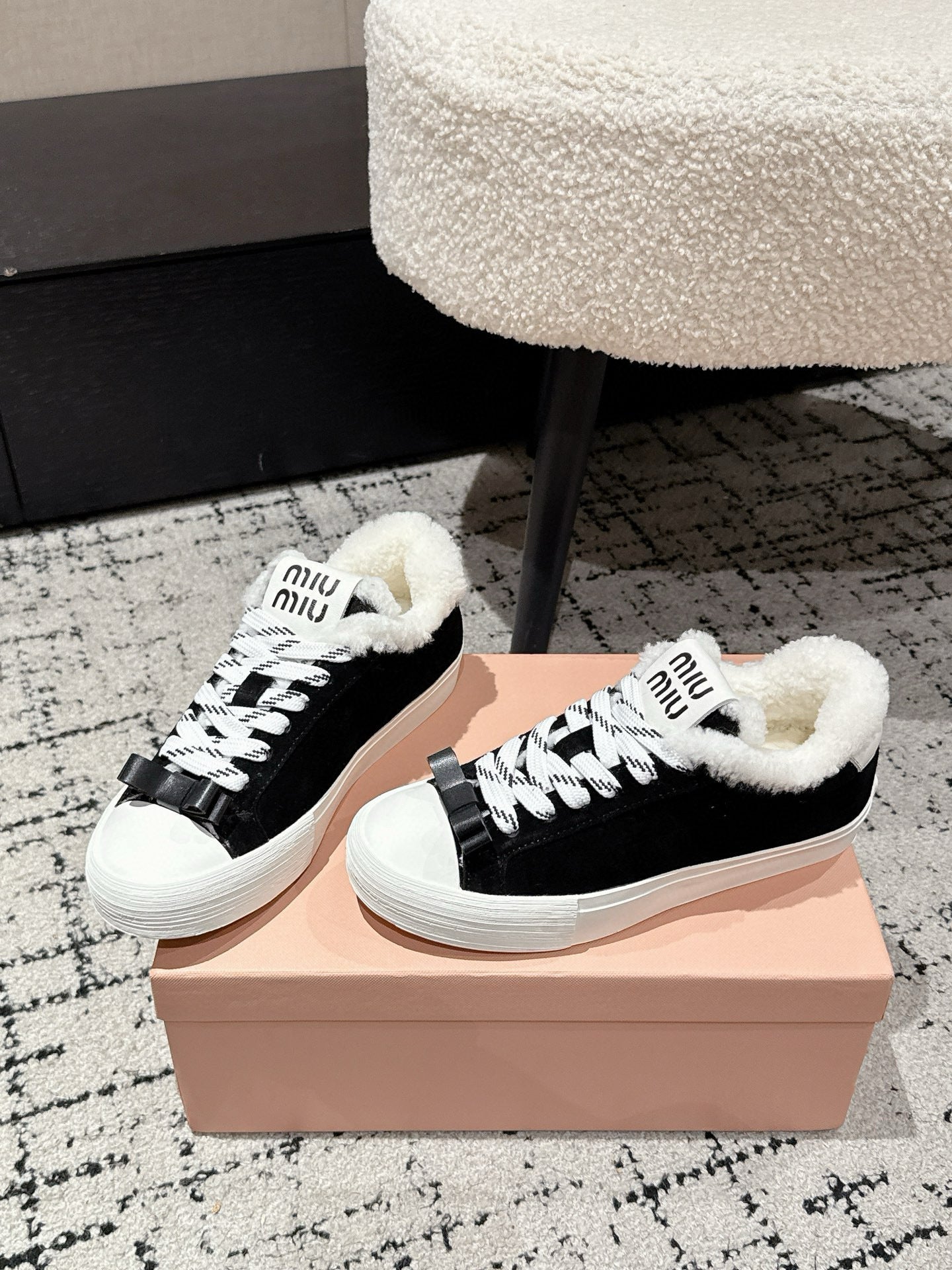 Miu 25 Small Bow Sneaker Black White Suede Wool 541919