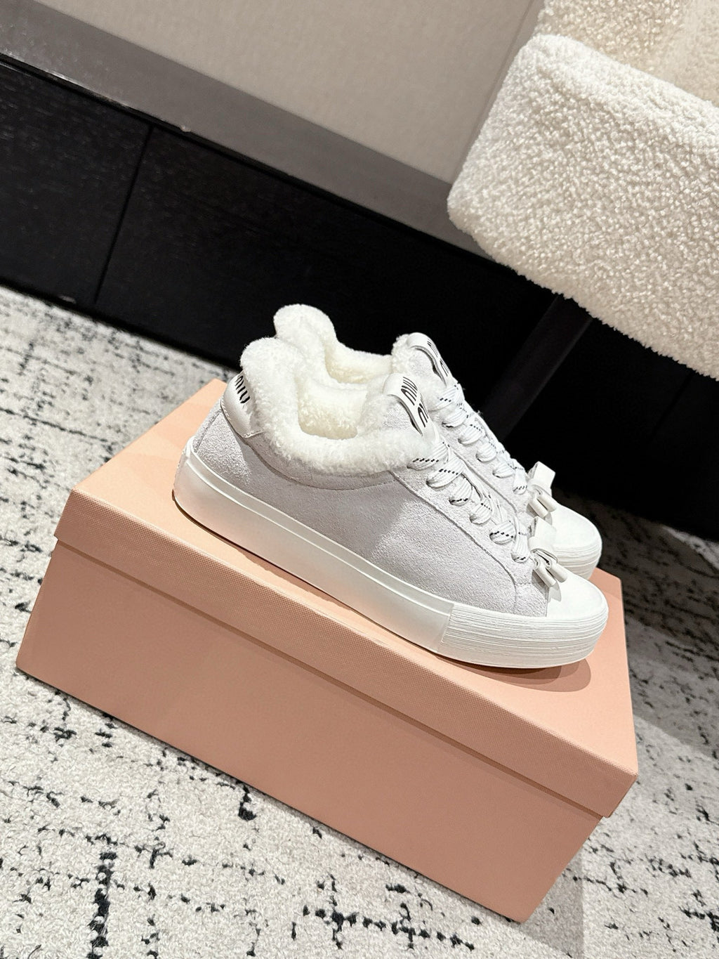 Miu 25 Small Bow Sneaker Gray White Suede Wool 541920