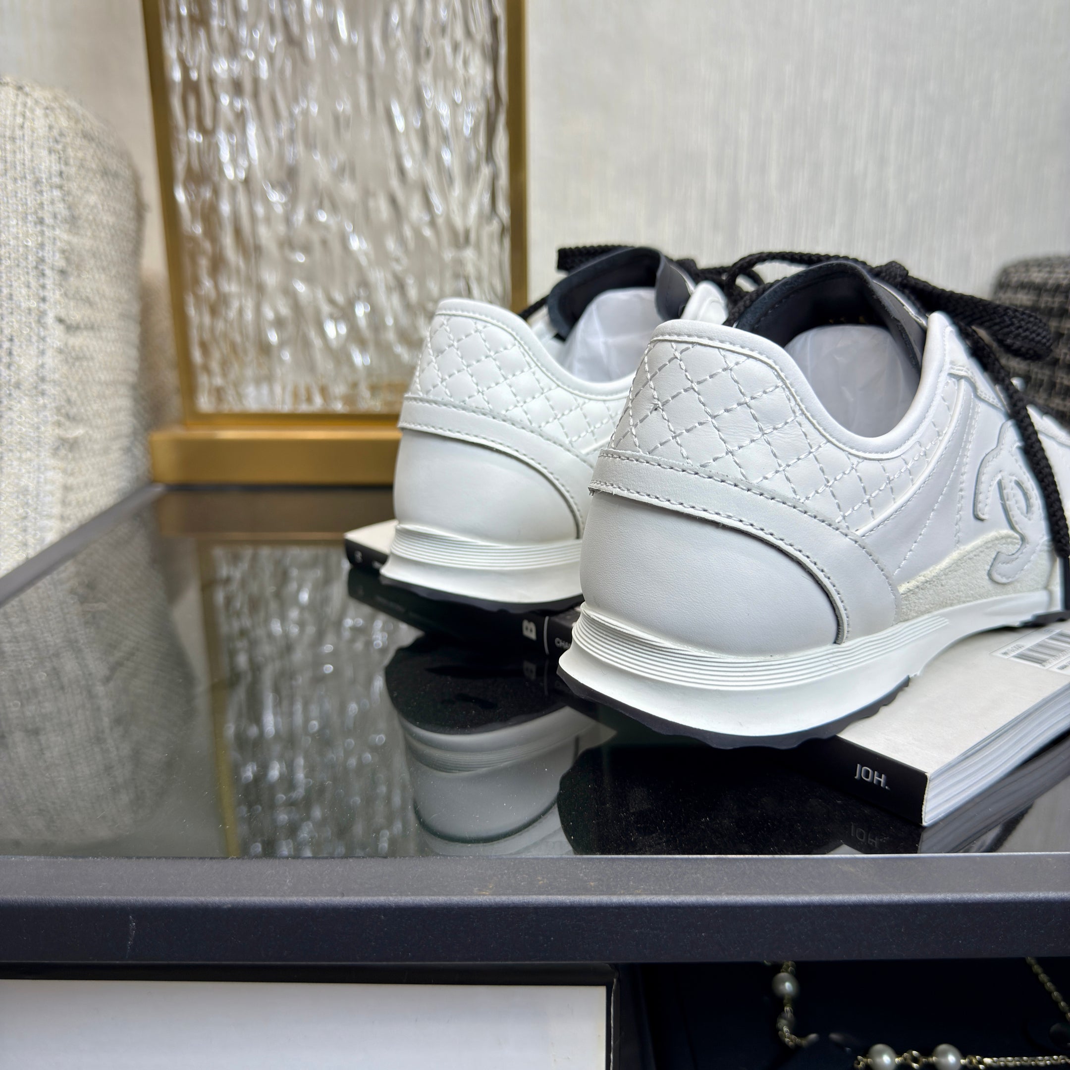 Chanel 2025 Sneaker White Cowhite & Suede 507459