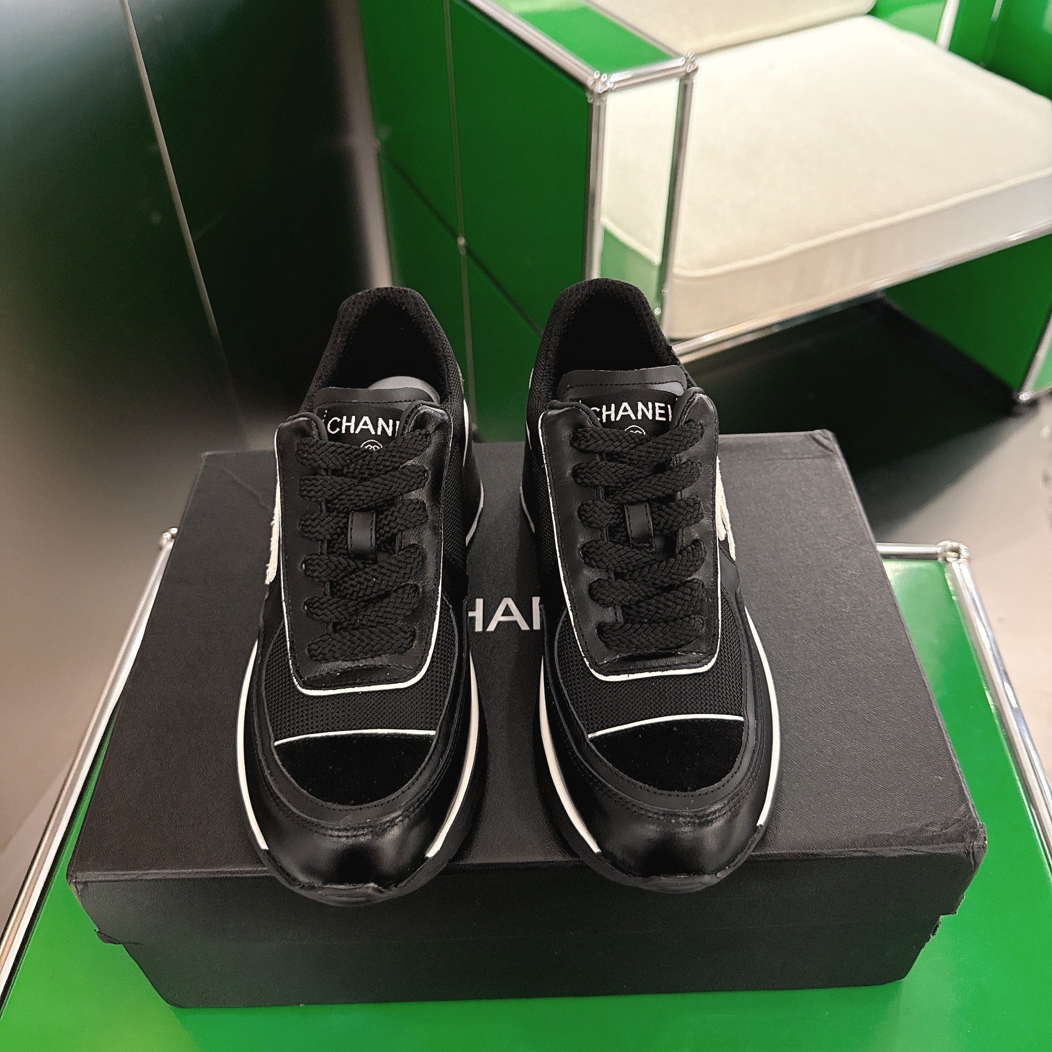 Chanel Low-Top Sneakers 30mm Black Calfskin Leather and Mesh 507543