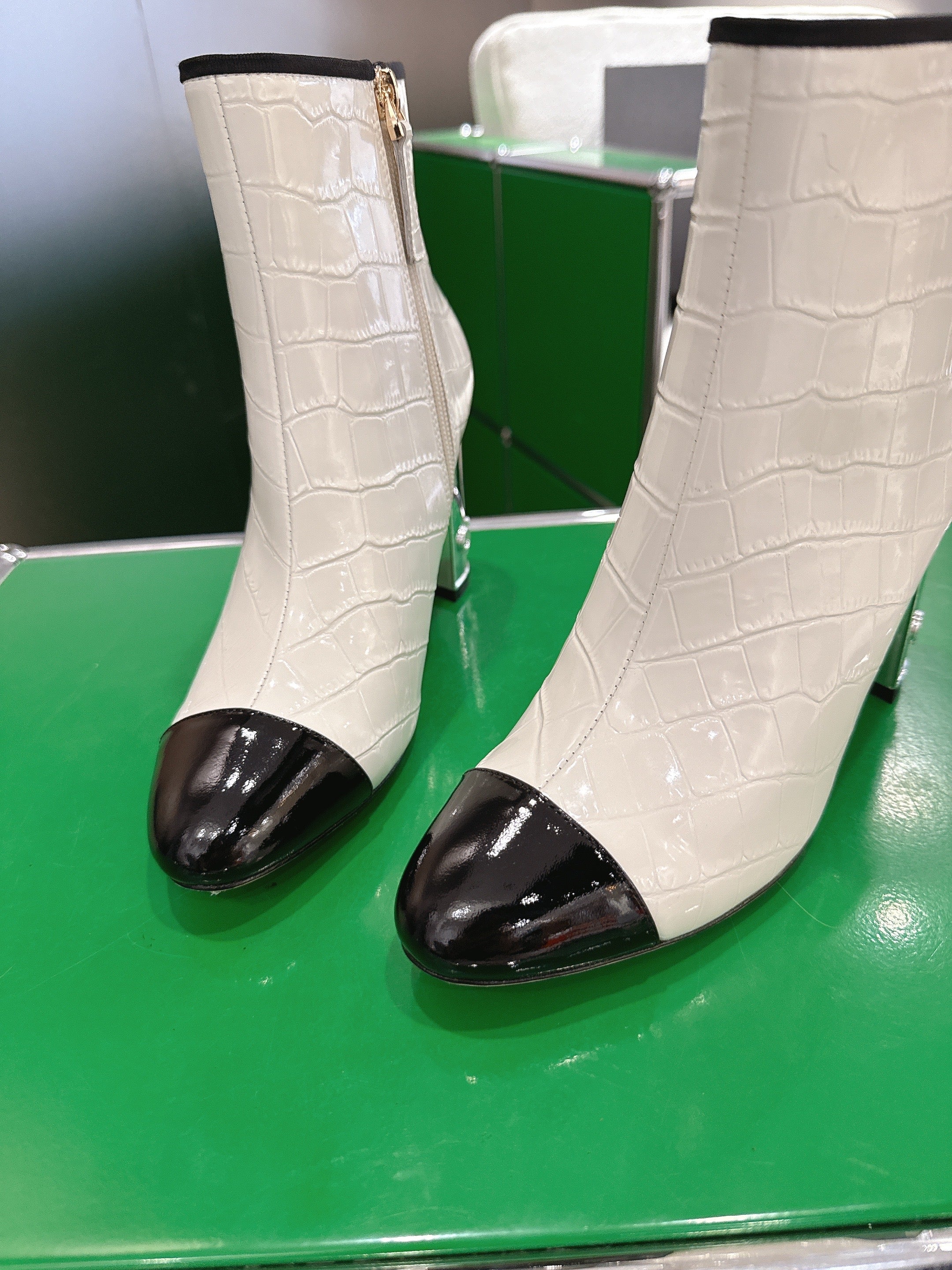 Chanel 2025???? High Heeled Ankle Boots Cream and Black Glossy Leather 507546