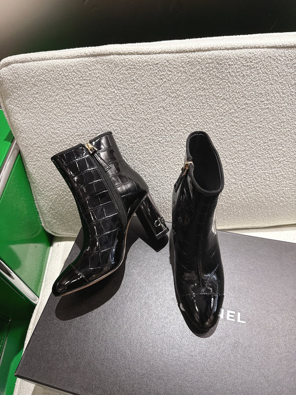 Chanel 2025???? High Heeled Ankle Boots Black Glossy Leather 507547