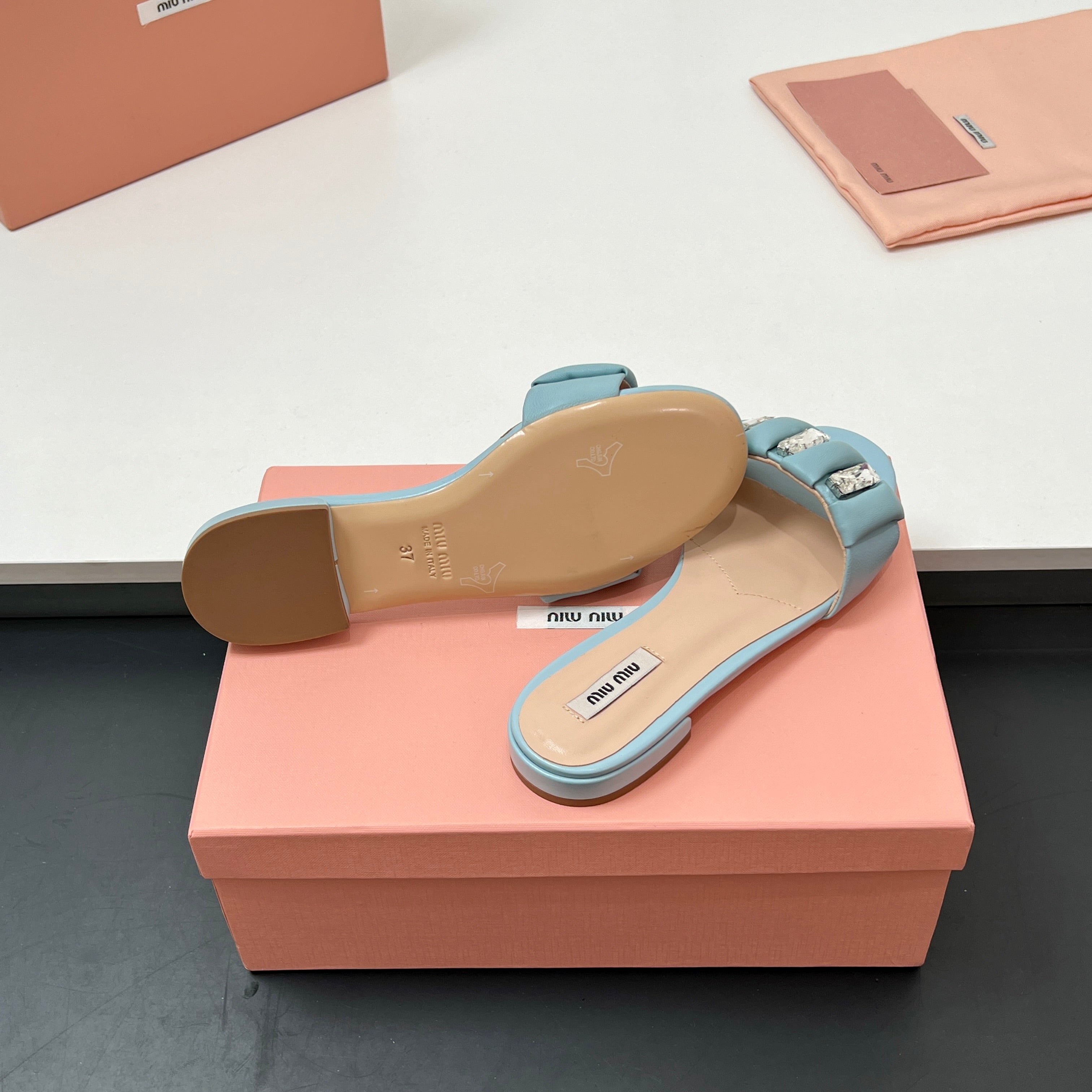 Miu 10mm Slipper with diamonds tiffany blue leather 223452