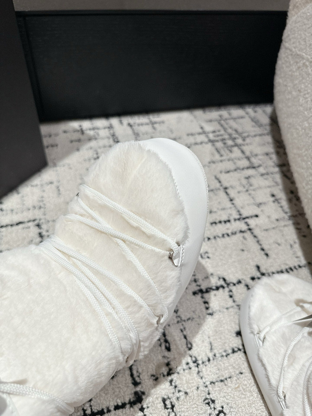 Moon Boot Icon Faux Fur Boots White Shearing 541979