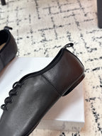 MM Tabi 6-Point Toe Lace-up Shoes Black Calfskin 558423