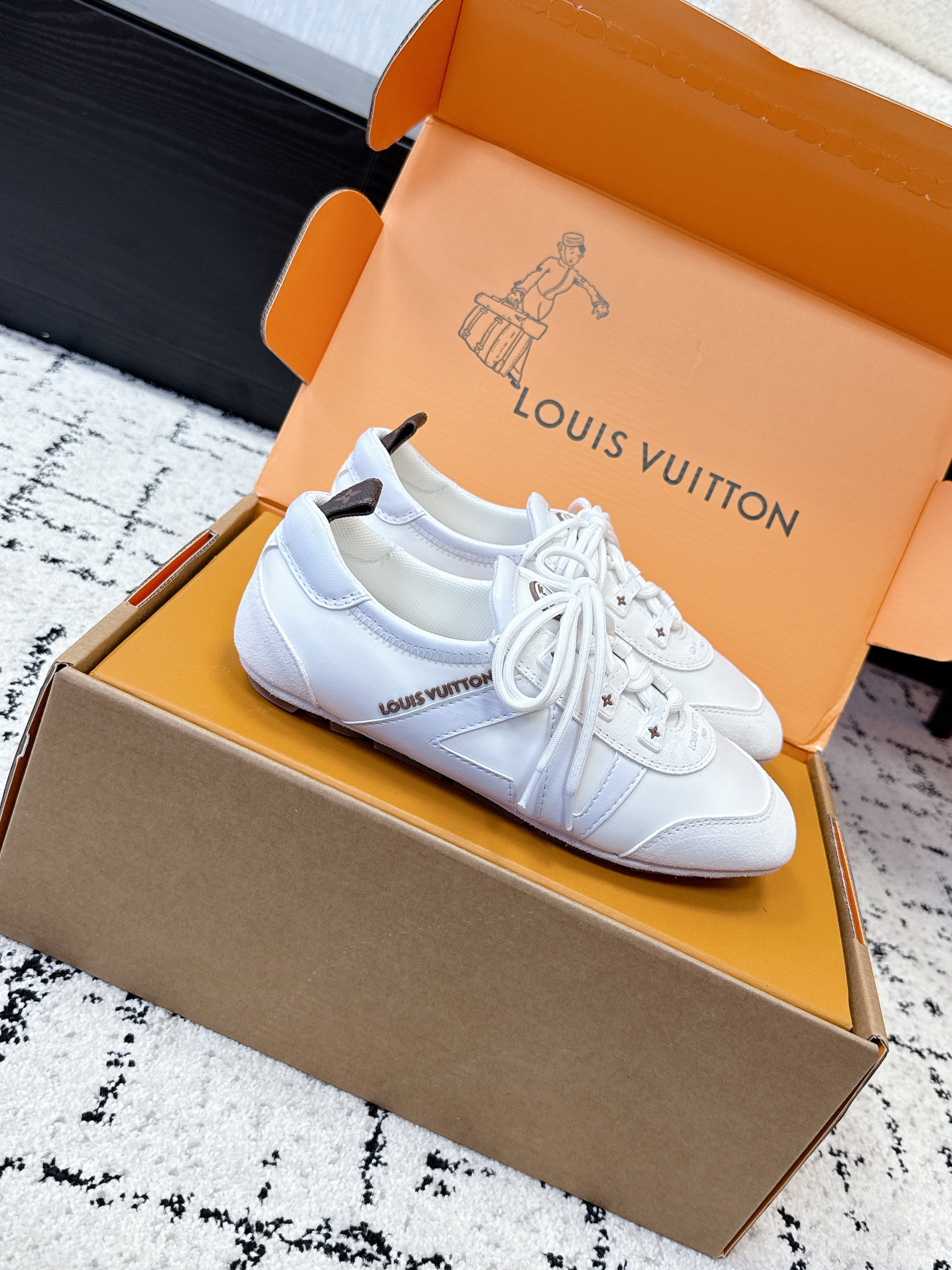 LV Sneakerina Sneaker White Suede Leather 616972