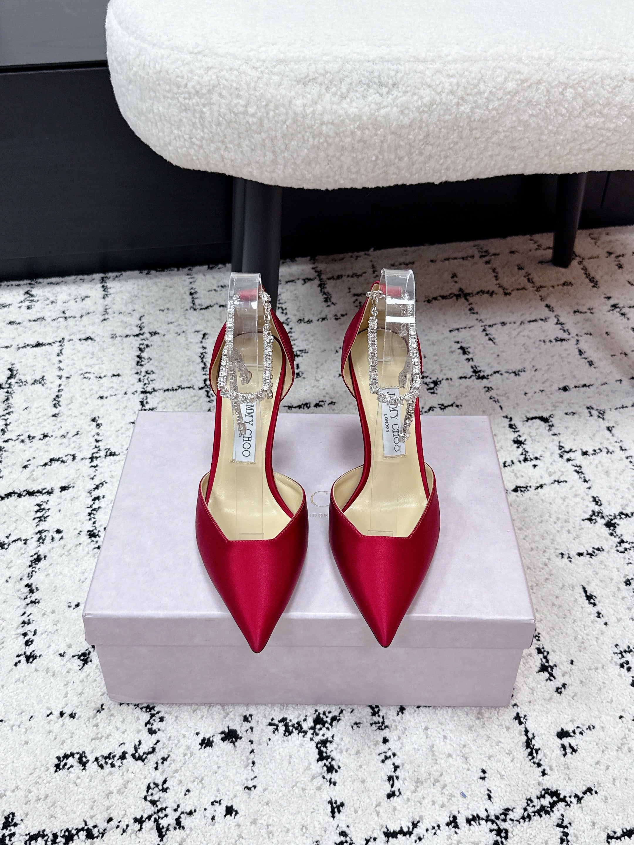 Jimmy 26 Stevie Pump 10cm Red Crystal Satin 679252