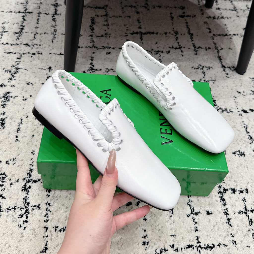 BV Sabato Loafers Flat White Glossy Leather 770000