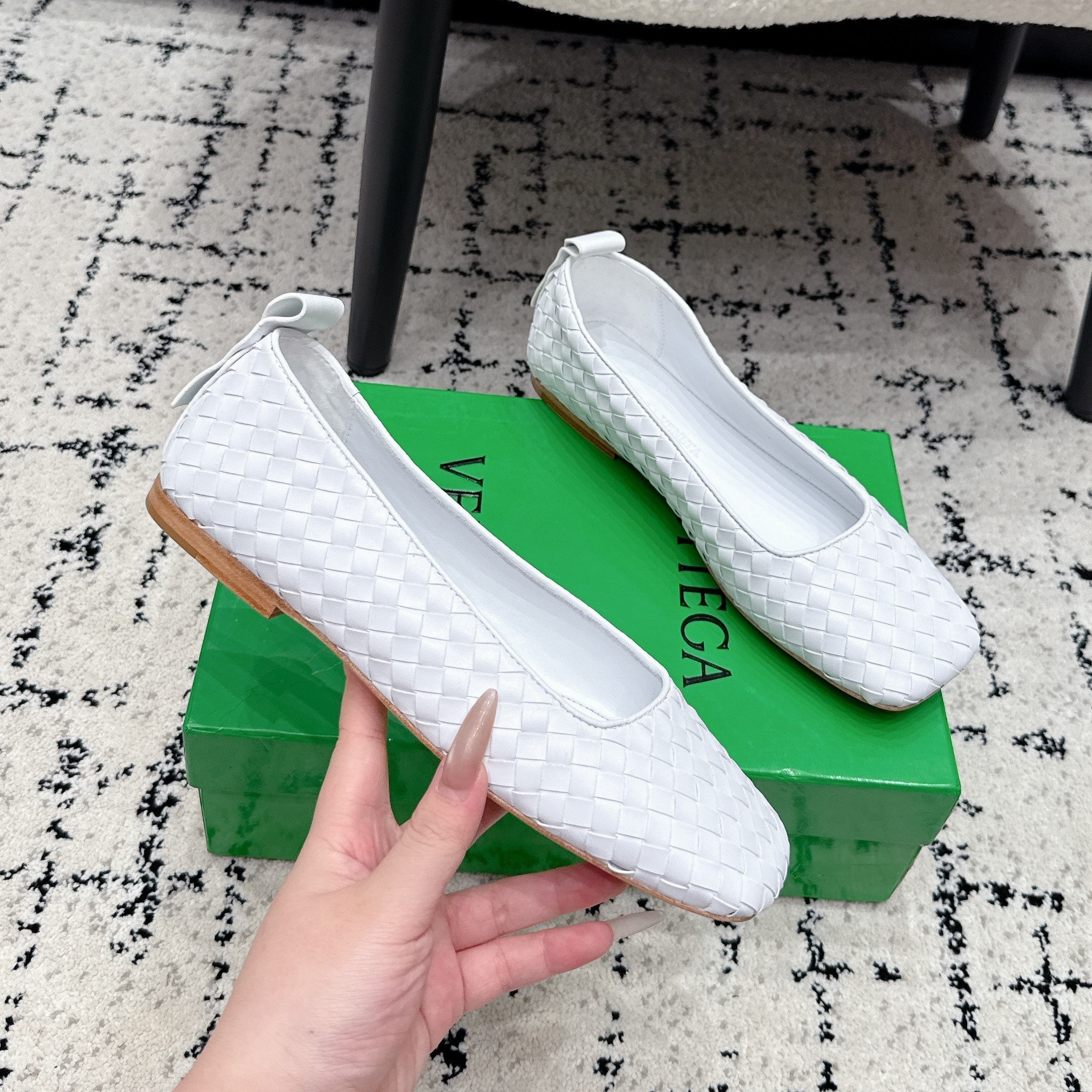 BV Charlotte Ballet Flat White Woven Leather 769994