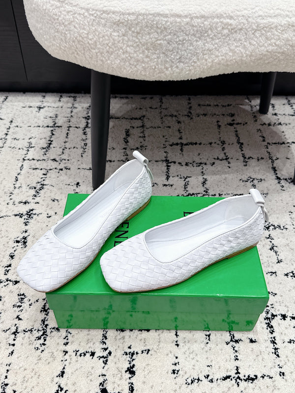 BV Charlotte Ballet Flat White Woven Leather 769994