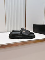 CC Flat Slip-on Sandals Black Grain Leather 798338