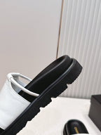 CC Flat Slip-on Sandals White Glossy Leather 798342