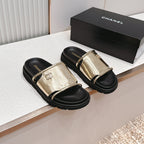 CC Flat Slip-on Sandals Gold Glossy Leather 798339