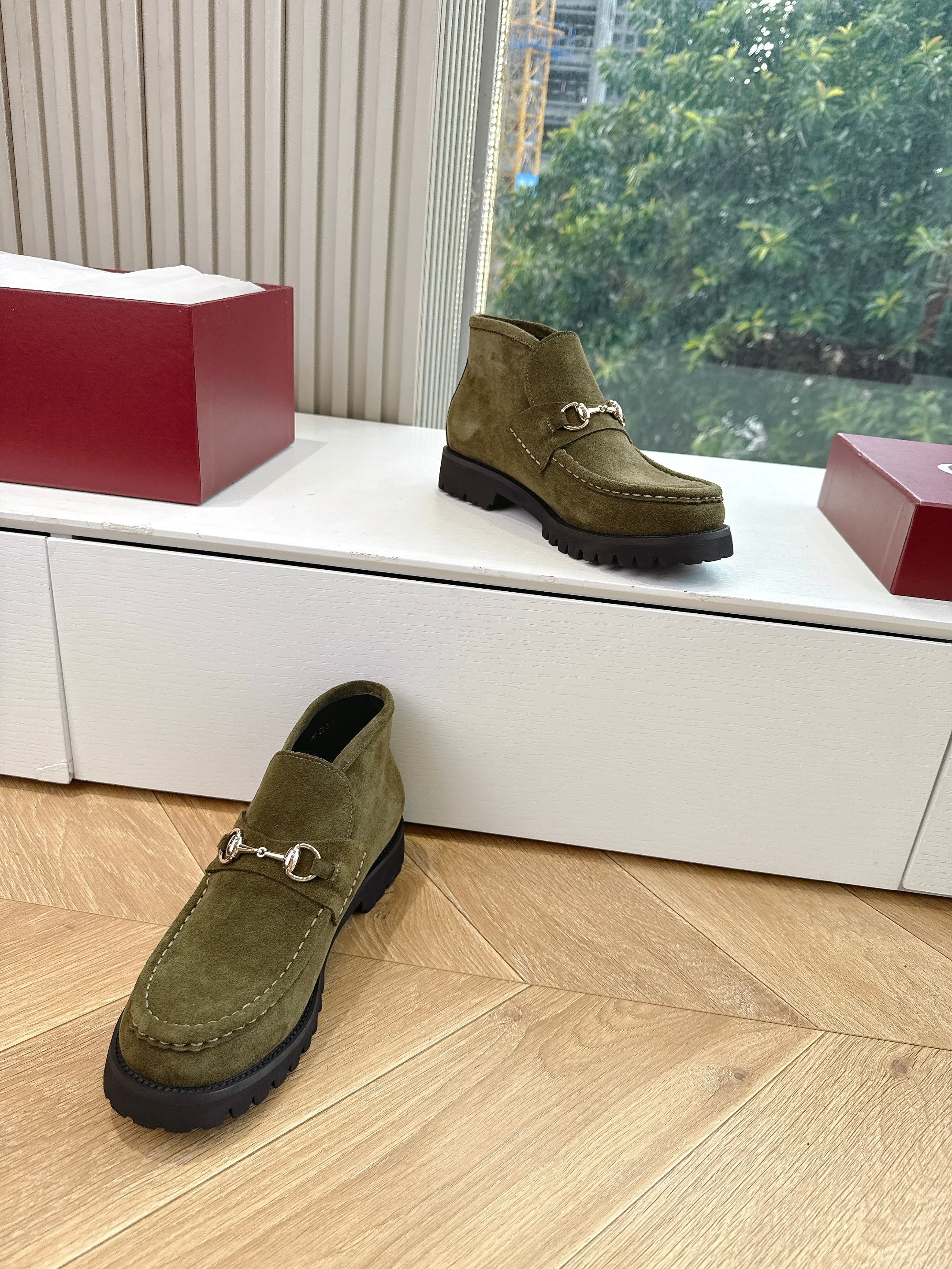GG Men's Ankle Boot With Horsebit Variation Dark Green Suede 506838