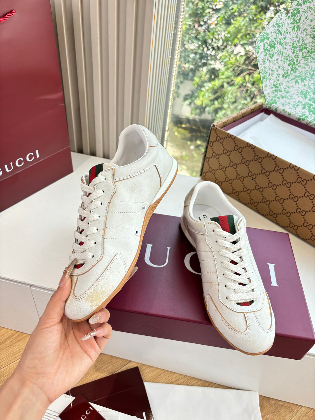 Gucci Shift Damen sneaker Varianten Schwarzes Off-White Leather 506839