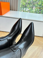 HM Lizy Boot Black Cowhide 548752