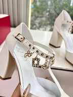 Très Vivier Mary Jane Pumps 8.5 cm White Patent Leather