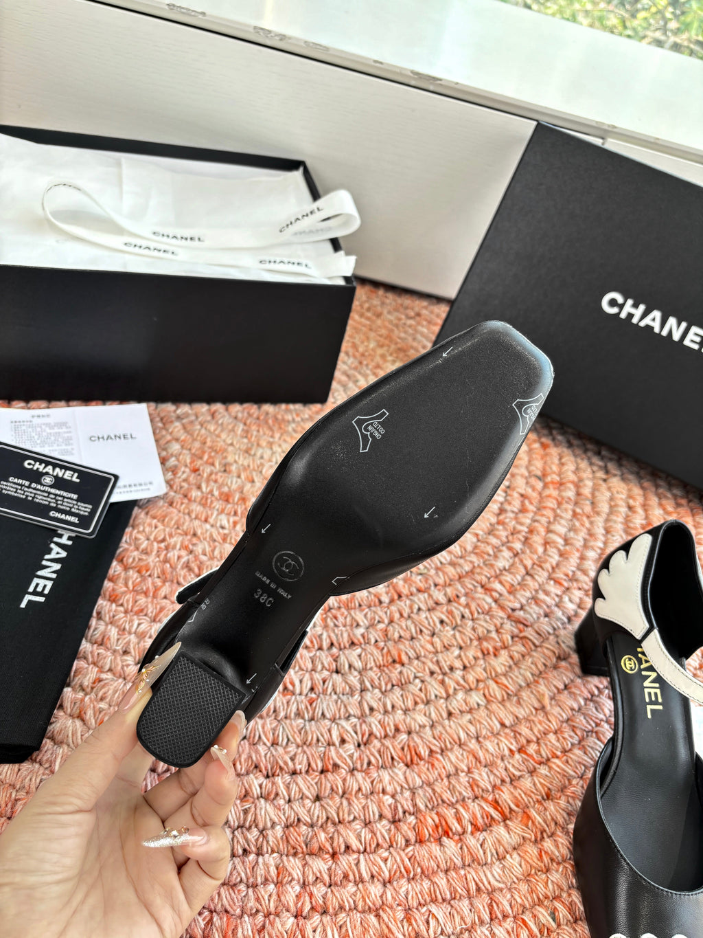 CC 26s Mary Jane Slingback Black Sheepskin 648193