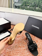 CC 26s Bow Heels Sandals Black Sheepskin 703671